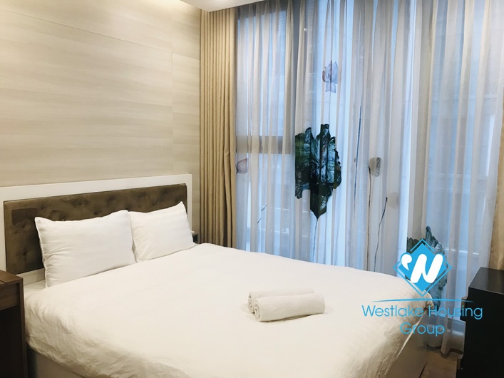 Three bedroom apartment for rent in Vinhome Metropolis 19 Lieu Giai Hanoi